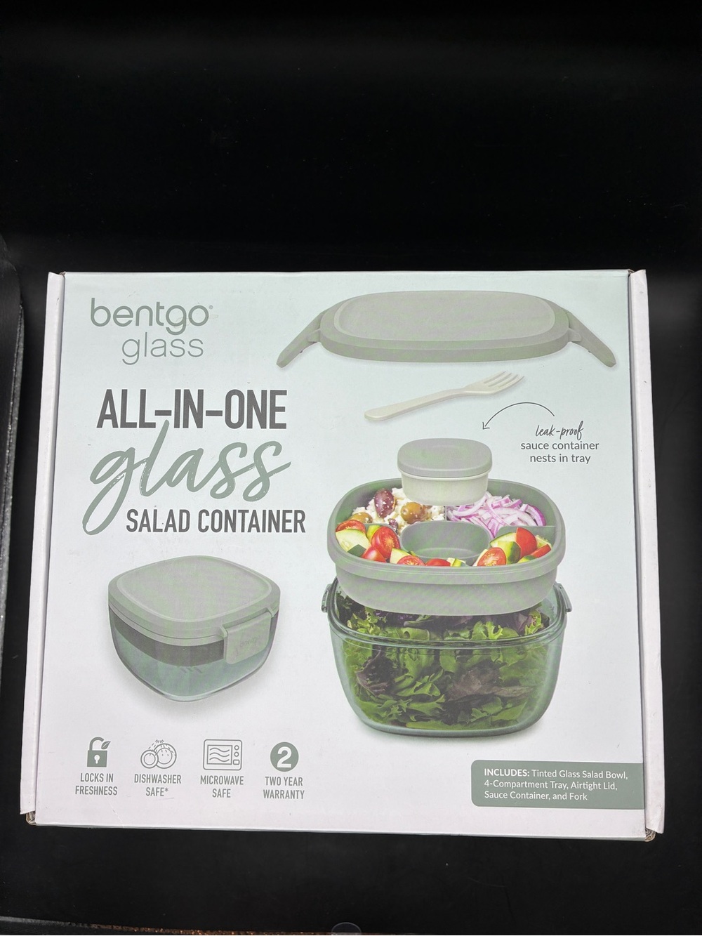 NIB Bento Glass All-in-One Glass Salad Container w 4 Compartment Tray, Sauce Con